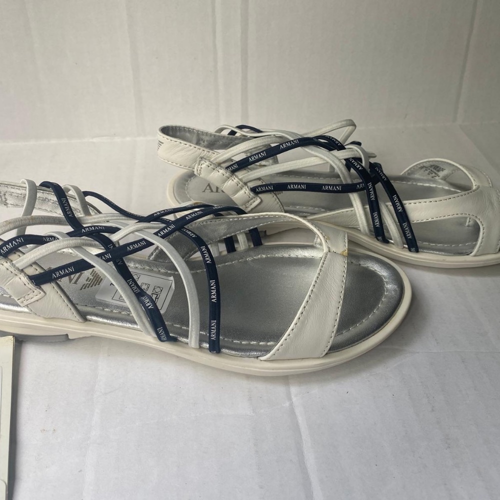 Armani Junior Girls Leather Sandals size EU 34 (US 3)